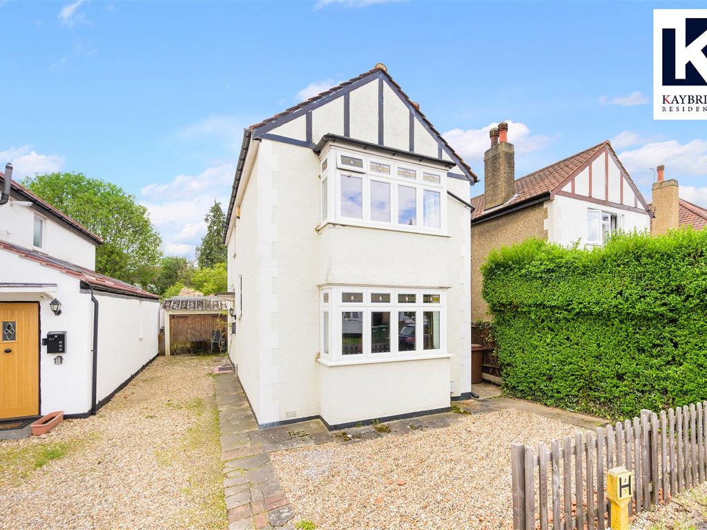 3 bed detached house for sale in Fulford Road, West Ewell, Epsom KT19