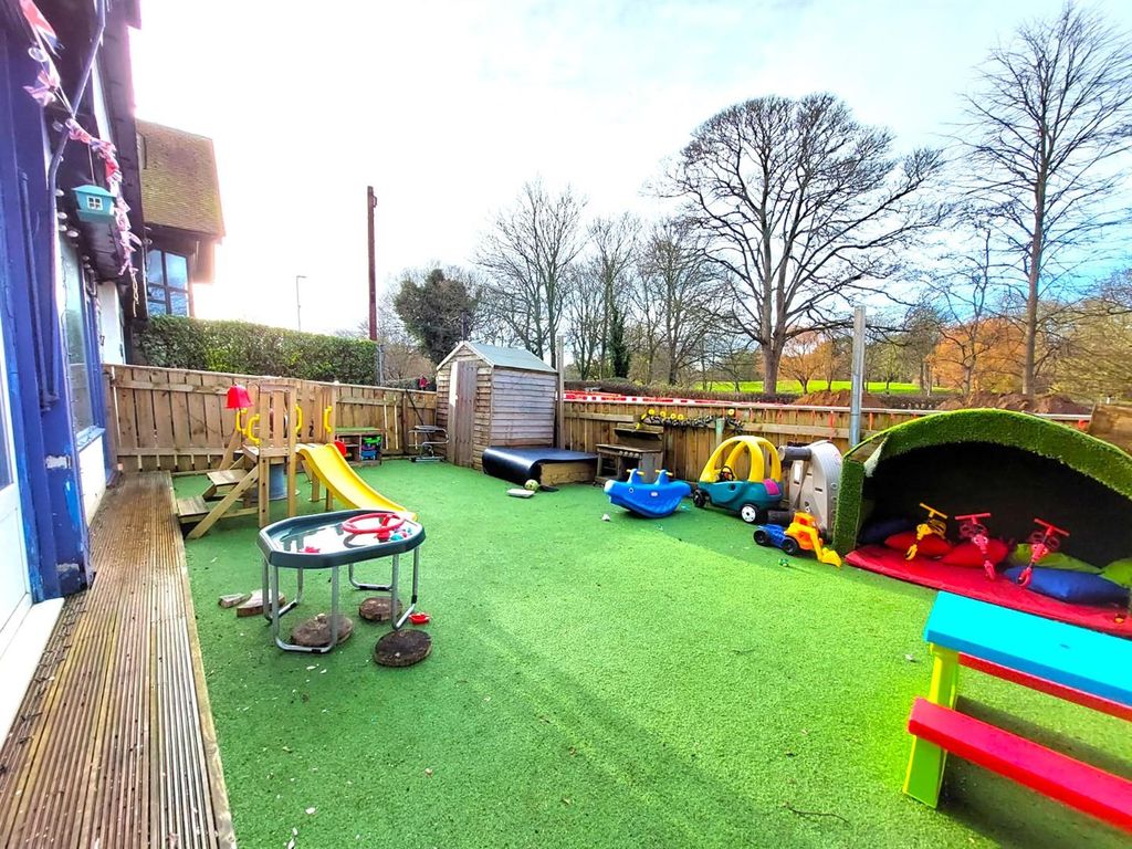 Property for sale in Cliff Road, Hornsea HU18, £149,950 Zoopla