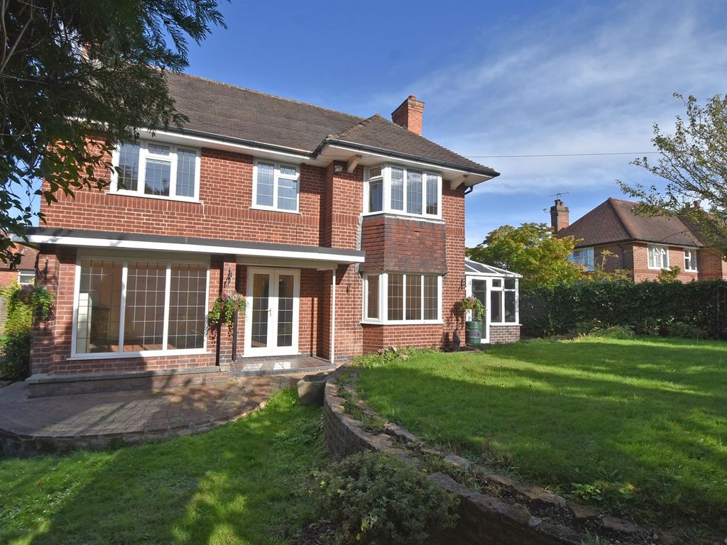 3 bed detached house for sale in Hallams Lane, Chilwell NG9, £675,000