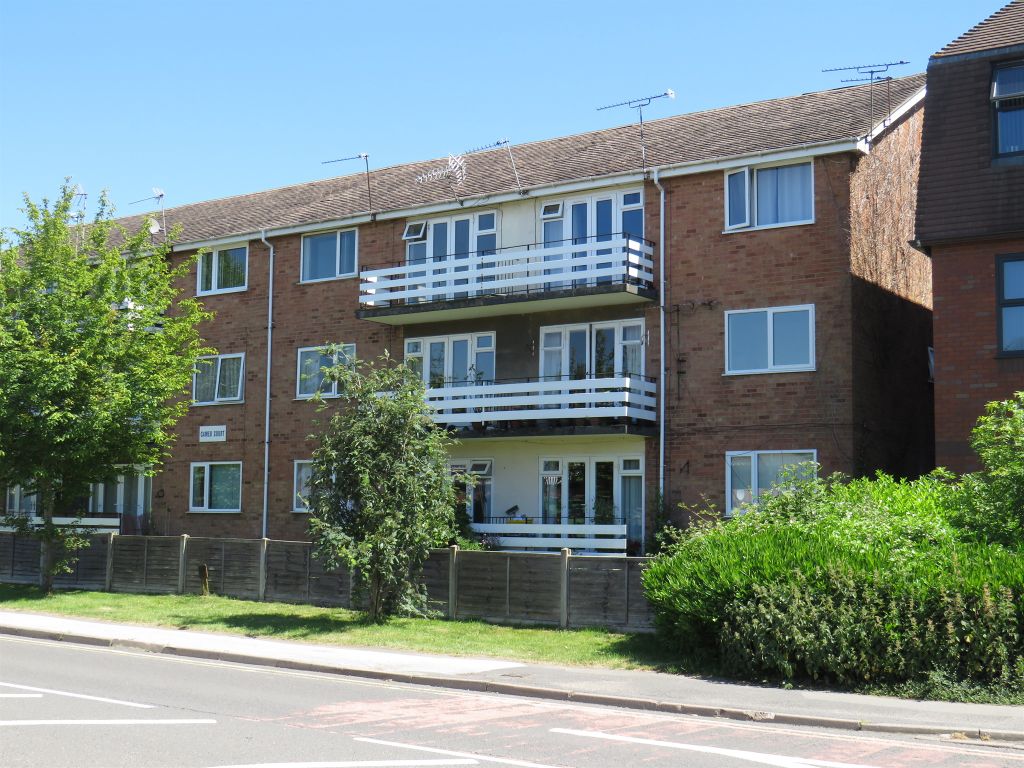 2 bed flat for sale in Kenilworth Road, Balsall Common, Coventry CV7