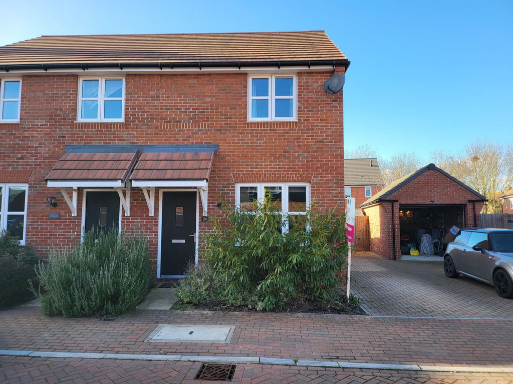 2 bed semidetached house for sale in Teasel Bank, Harwell, Didcot