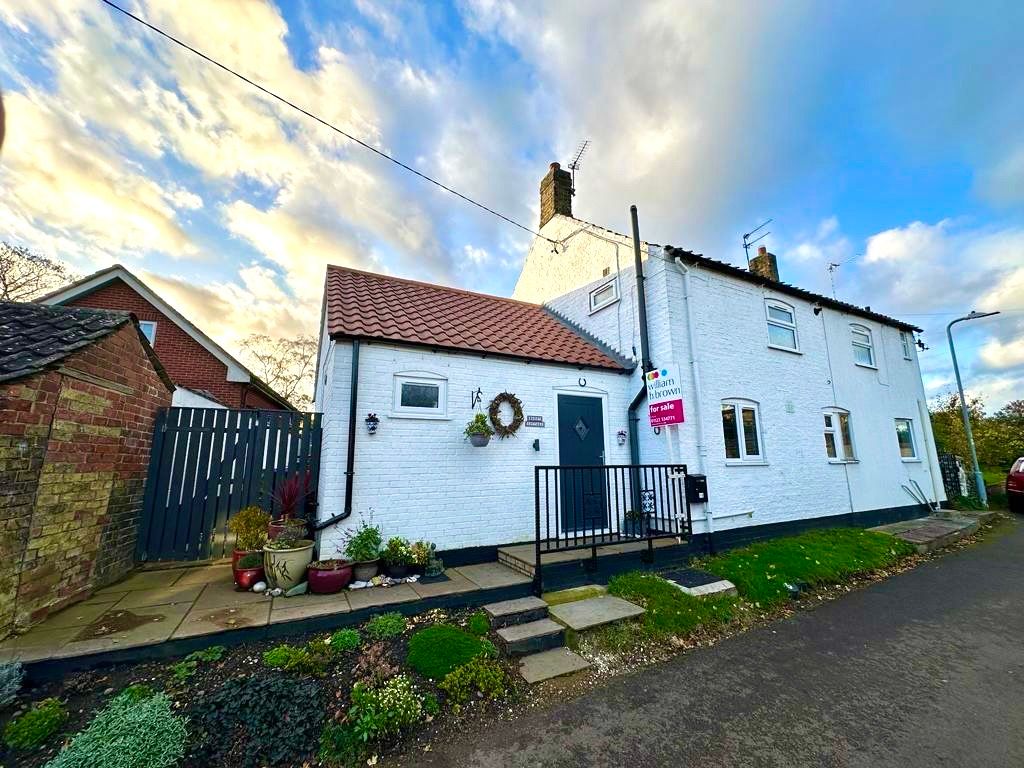 2 bed cottage for sale in Vicarage Lane, Welton, Lincoln LN2, £220,000