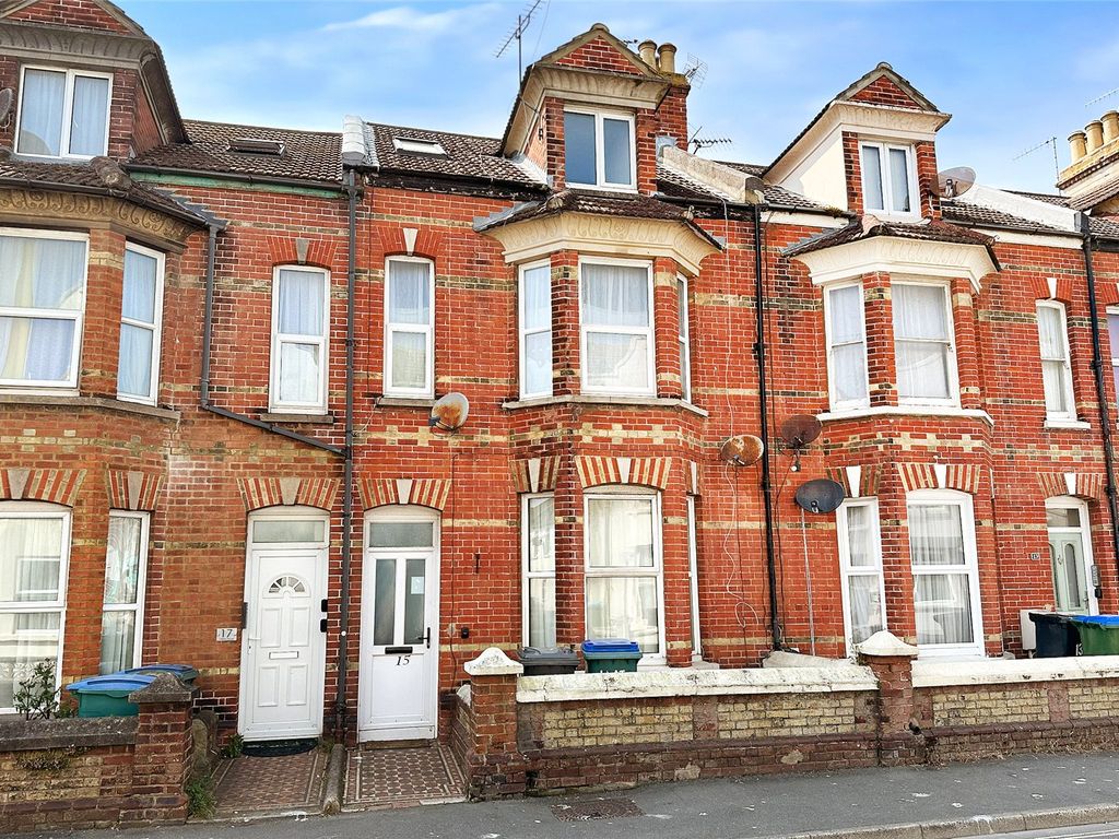 1 bed flat for sale in Clifton Road, Littlehampton, West Sussex BN17
