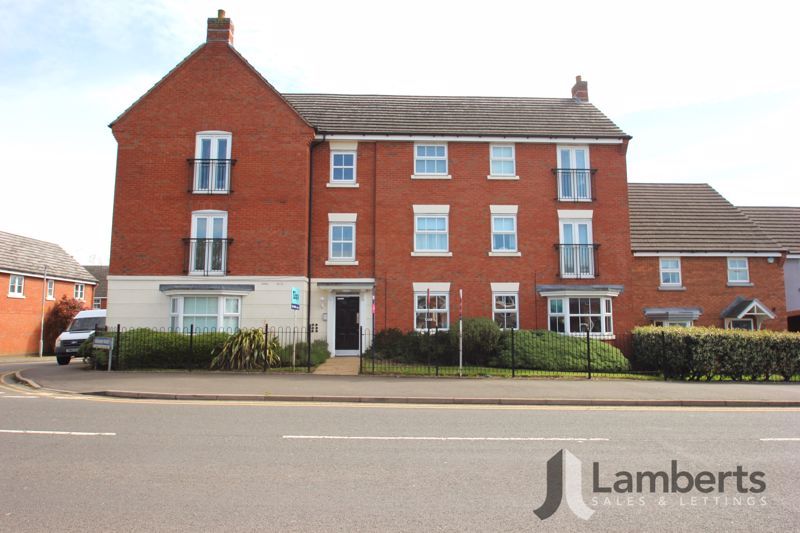 2 bed flat for sale in Evesham Road, Crabbs Cross, Redditch B97, £