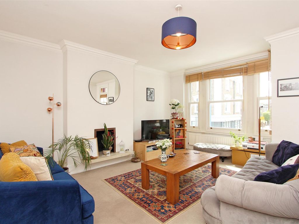 1 bed flat to rent in Putney Bridge Road, London SW15, £1,700 pcm Zoopla