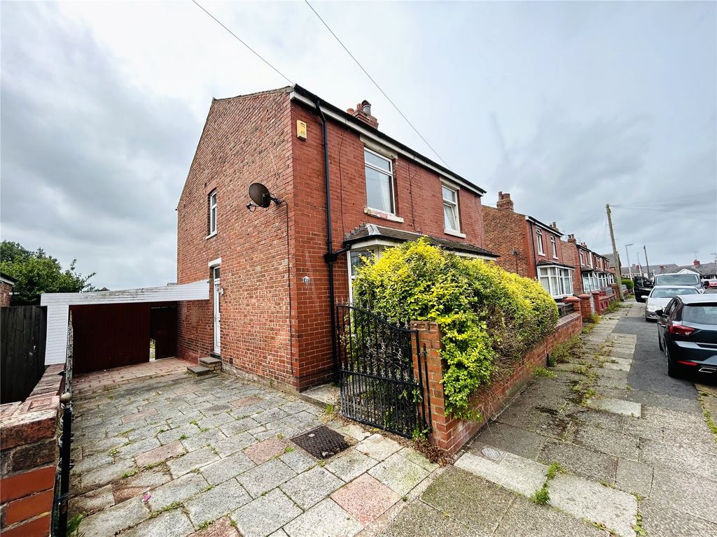 3 bed semidetached house for sale in Brierley Avenue, Blackpool