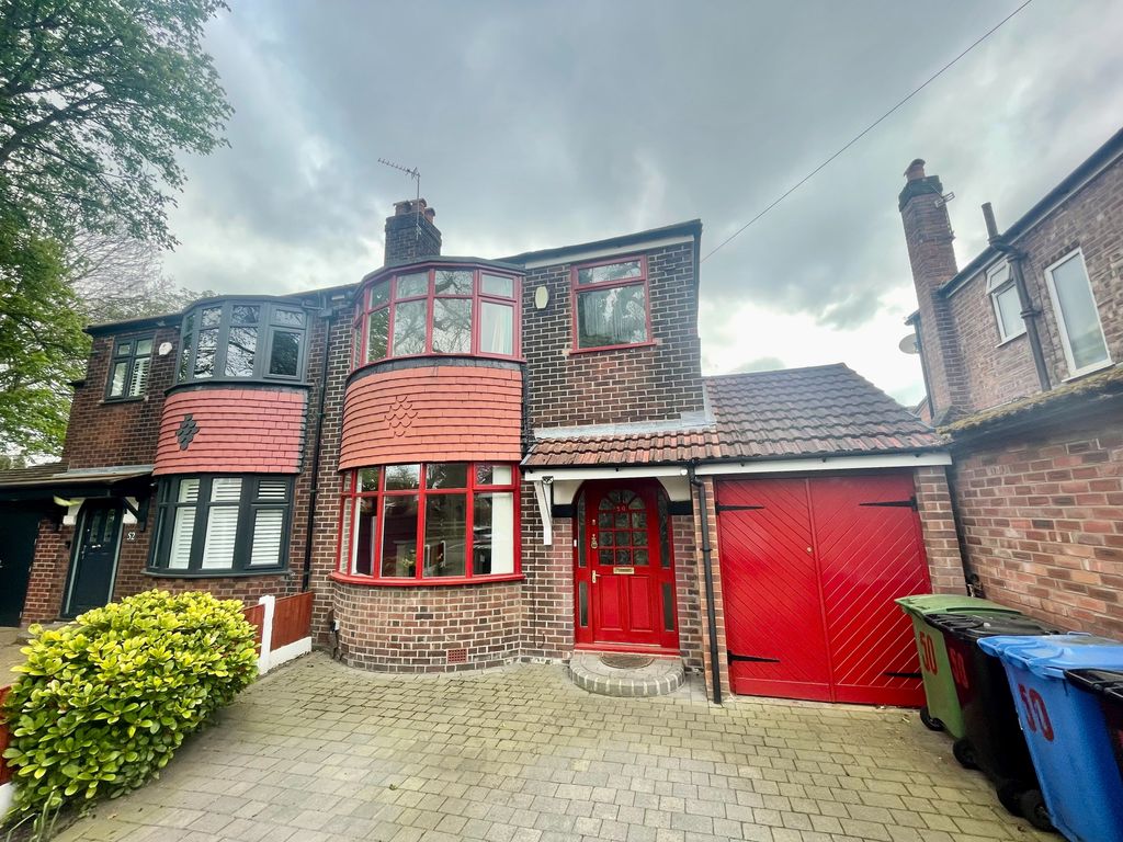 3 bed semidetached house to rent in Frieston Road, Timperley