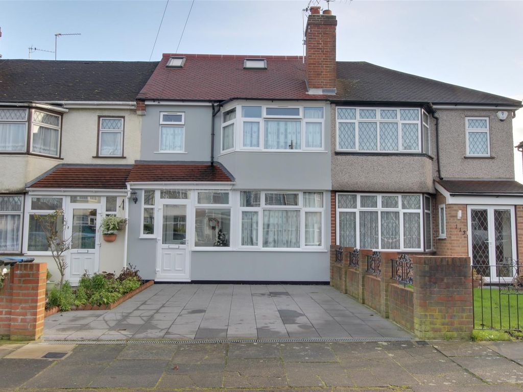 4 bed terraced house for sale in Tynemouth Drive, Enfield EN1, £500,000