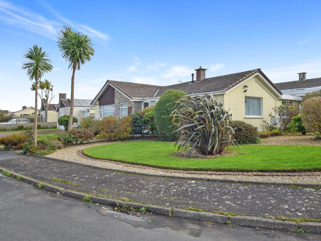 3 bed detached bungalow for sale in Richmond Park, Northam, Bideford