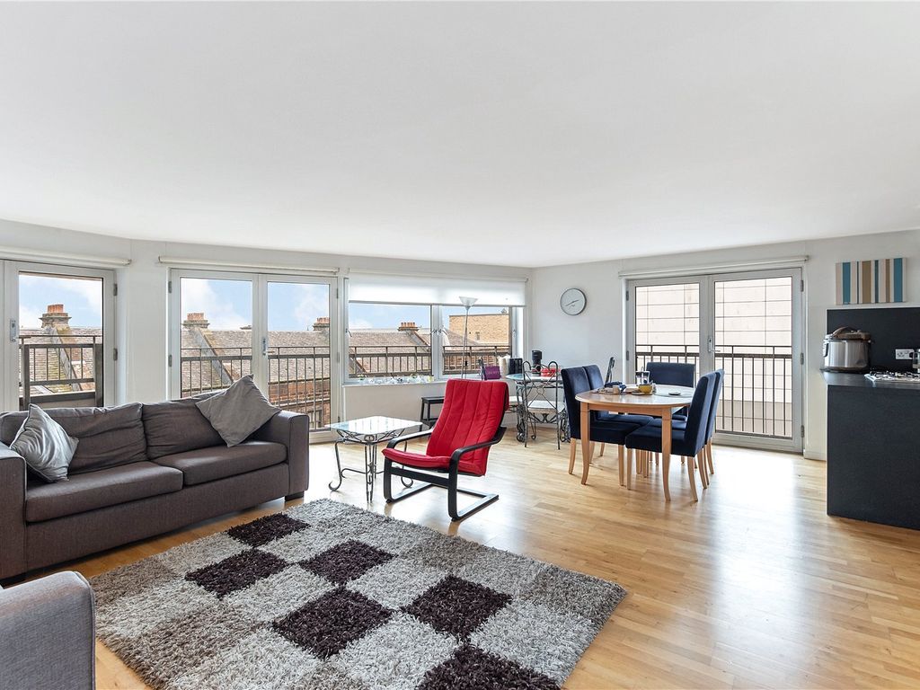 2 bed flat for sale in Bell Street, Glasgow G4, £235,000 Zoopla