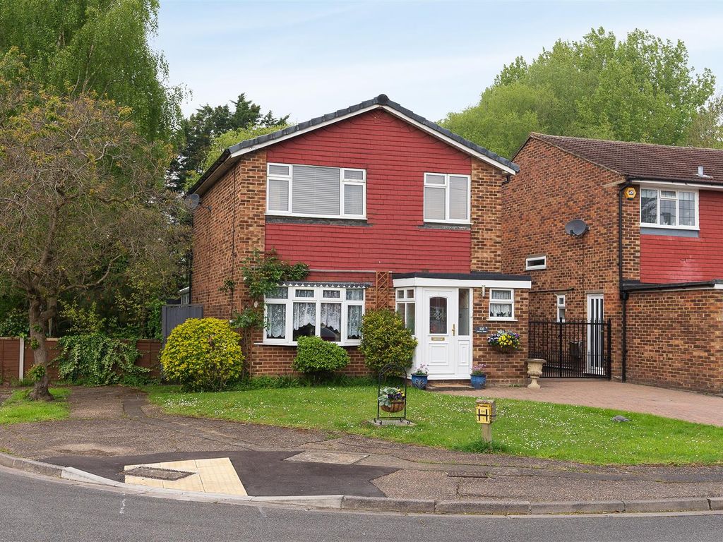 3 bed detached house for sale in Fairway Avenue, West Drayton UB7, £640,000 Zoopla