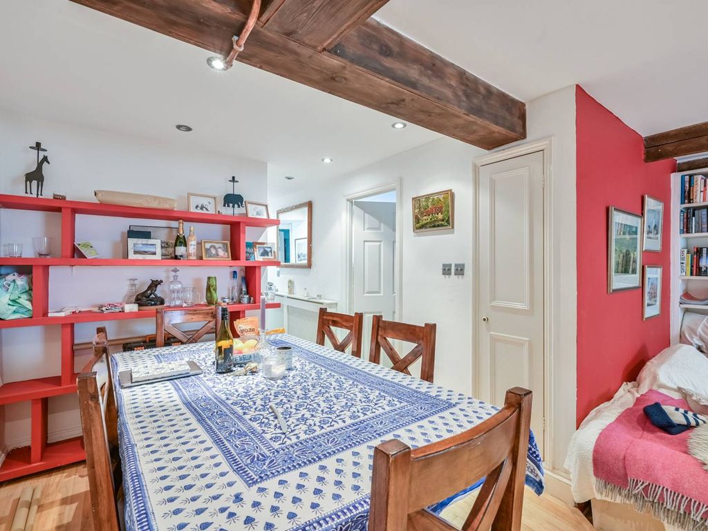 Fairholme Road, Barons Court, London W14  