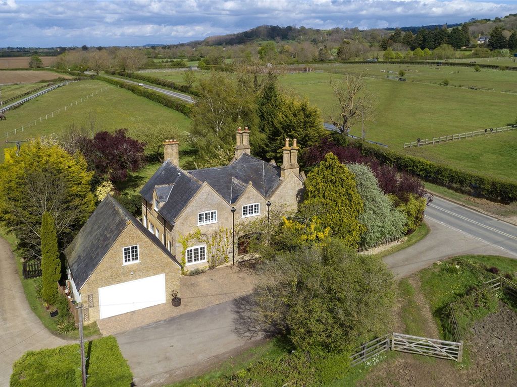4 bed detached house for sale in Stanton, Broadway, Worcestershire WR12