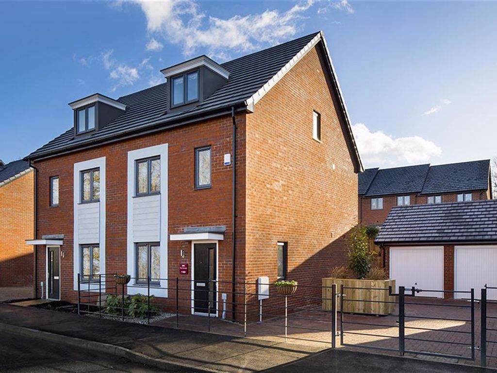 New home, 3 bed semidetached house for sale in Wavendon House Drive