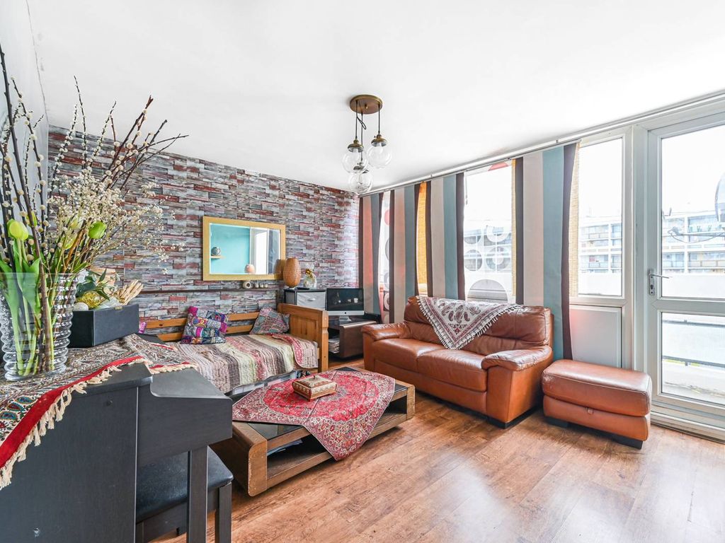 2 bed flat for sale in Barrington Road, Brixton, London SW9 - Zoopla