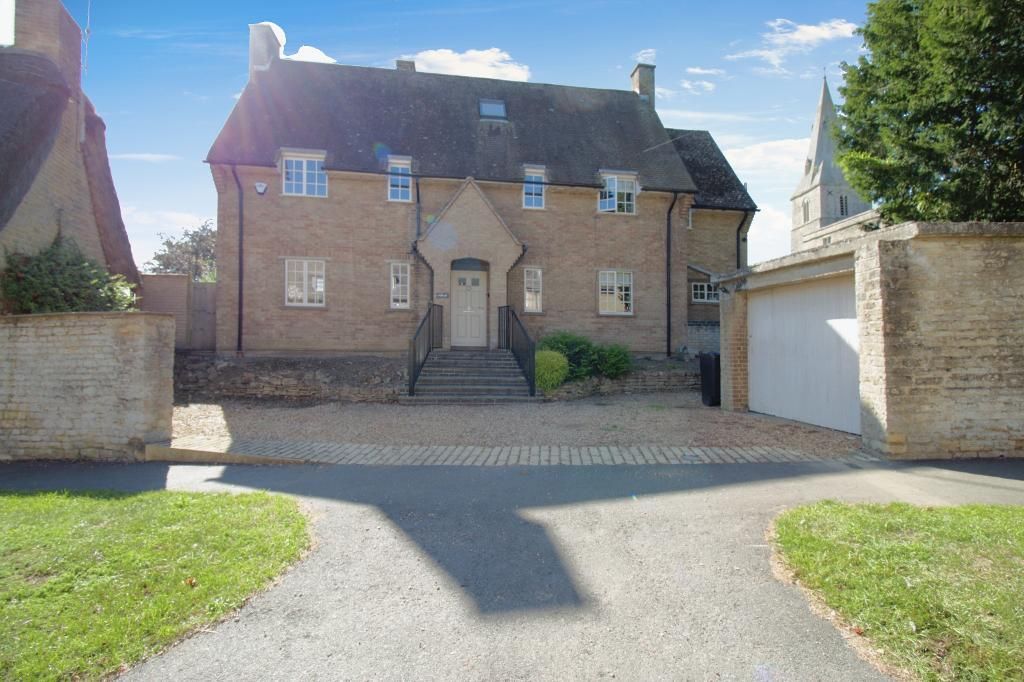 5 bed detached house for sale in Bridge End, Wansford, Peterborough PE8