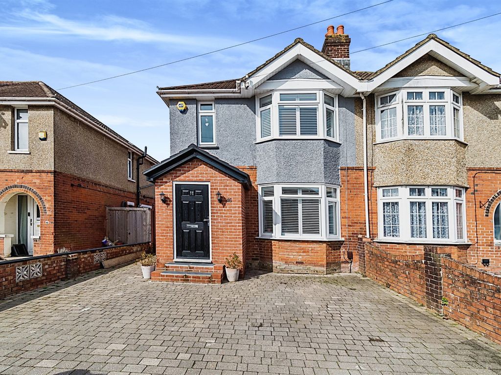 3 bed semidetached house for sale in Ashmead Road, Southampton SO16