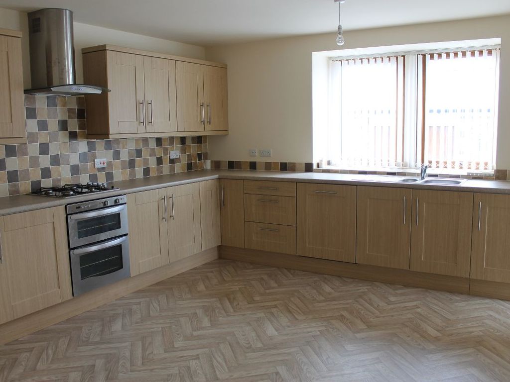 4 bed cottage to rent in Market Street, Edenfield, Ramsbottom, Bury BL0