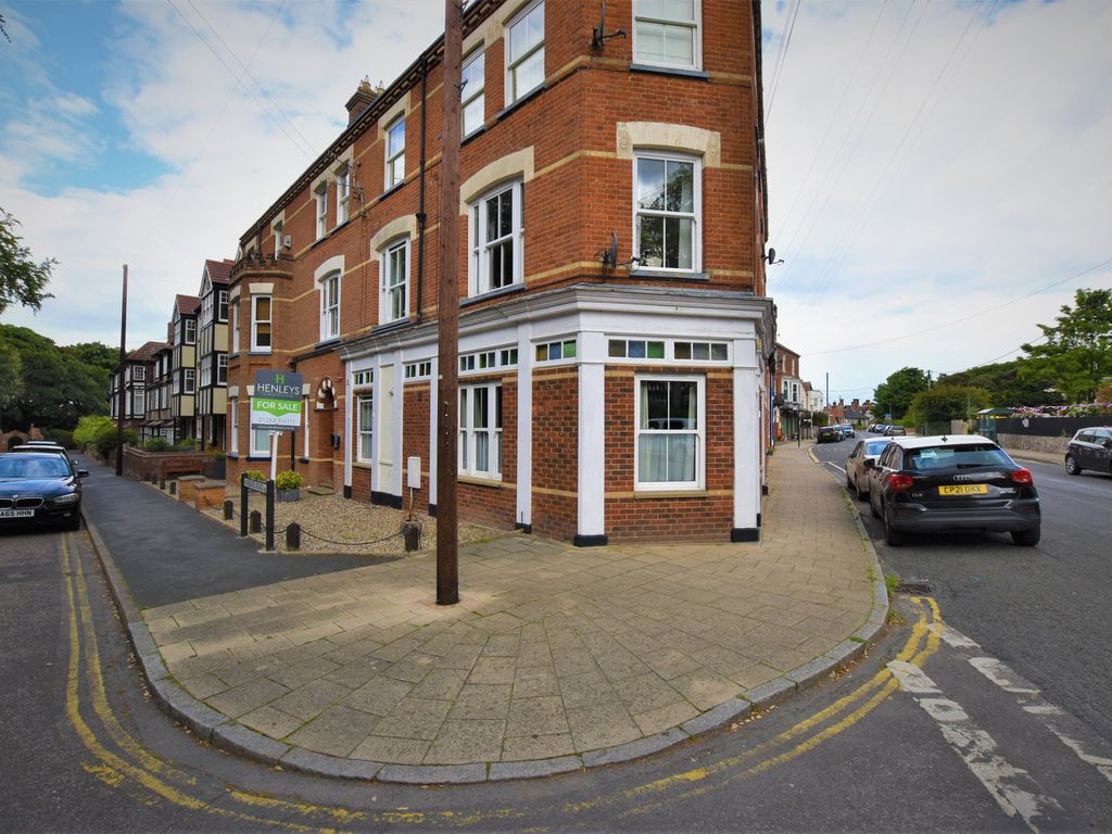 2 bed flat for sale in Harbord Road, Overstrand, Cromer NR27 Zoopla