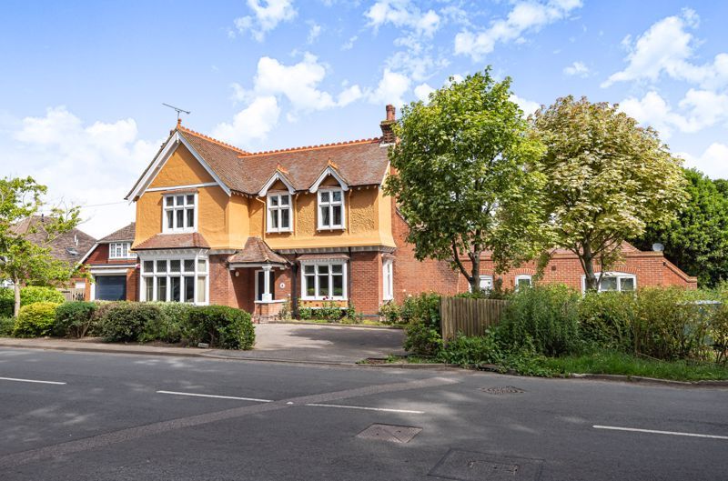 6 bed detached house for sale in Sandwich Road, Ash, Canterbury CT3