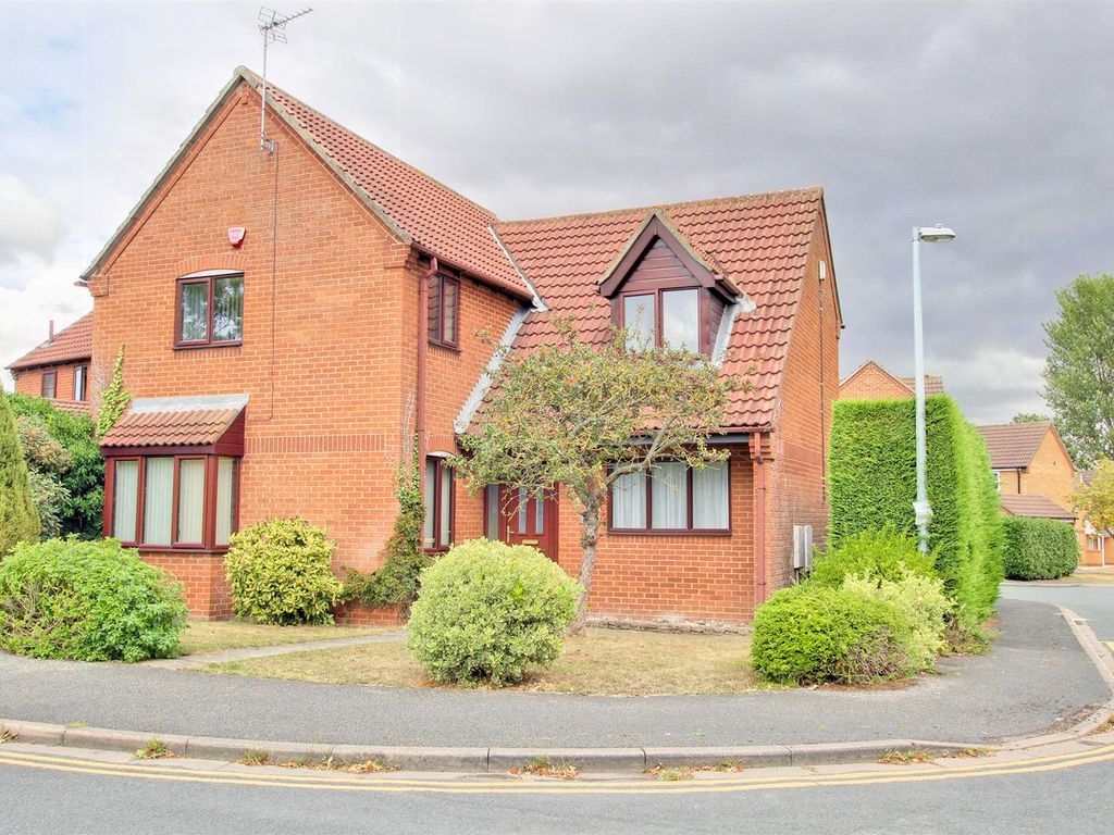 4 bed detached house for sale in Ripon Avenue, Beverley HU17 Zoopla