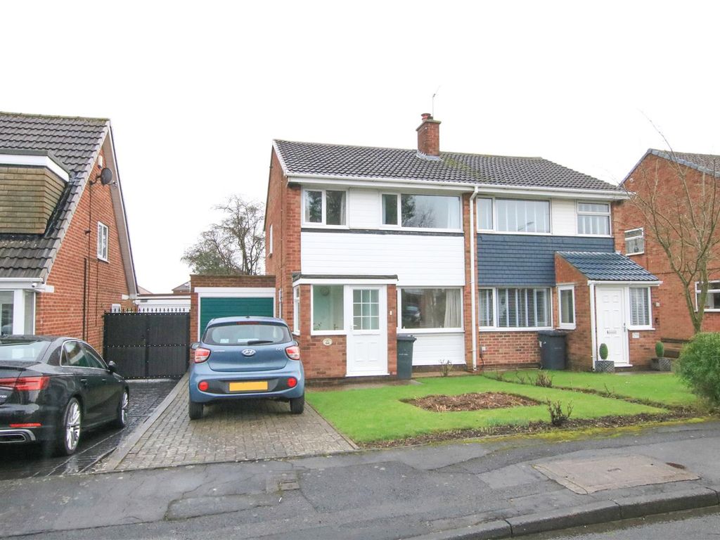 3 bed semidetached house for sale in Westmorland Way, Sprotbrough