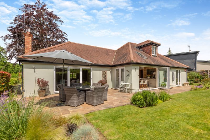 3 bed detached bungalow for sale in Dorking Road, Chilworth, Guildford