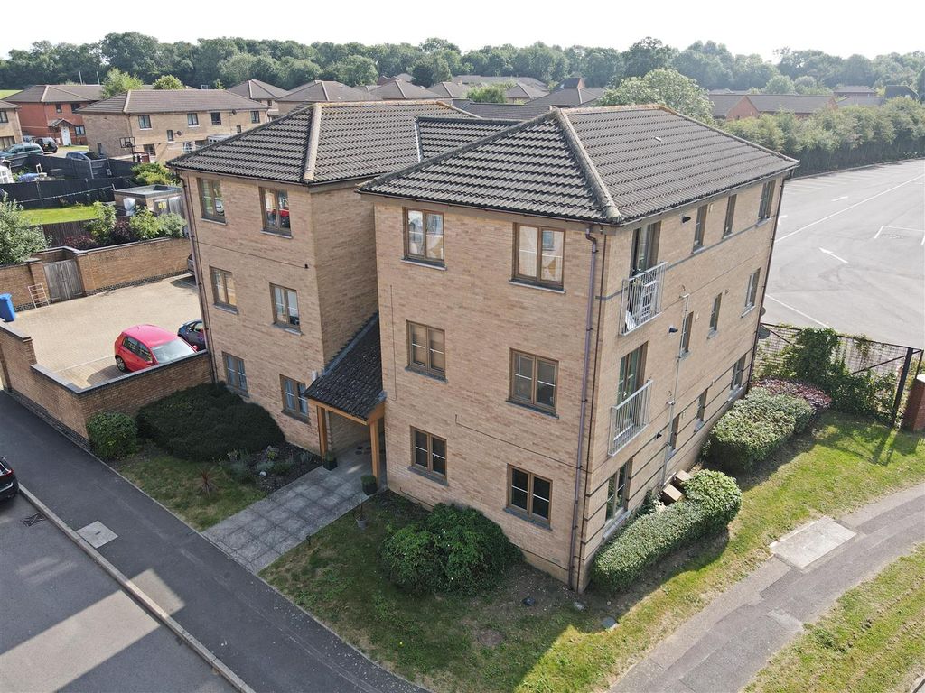2 bed flat for sale in Coles Avenue, Leadenhall, Milton Keynes MK6 Zoopla