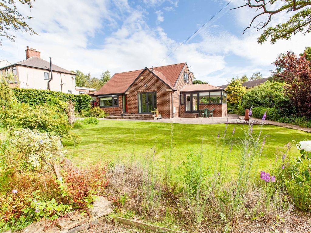 3 bed detached house for sale in Hady Hill, Chesterfield S41, £425,000