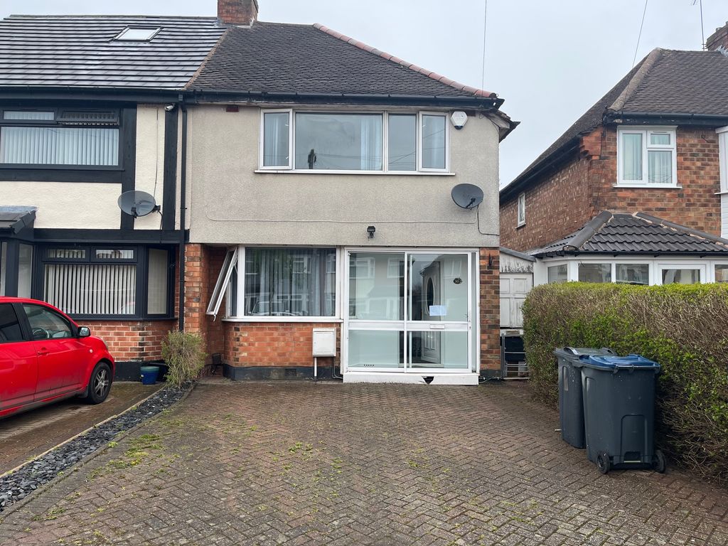3 bed semidetached house to rent in Falmouth Road, Birmingham B34 Zoopla