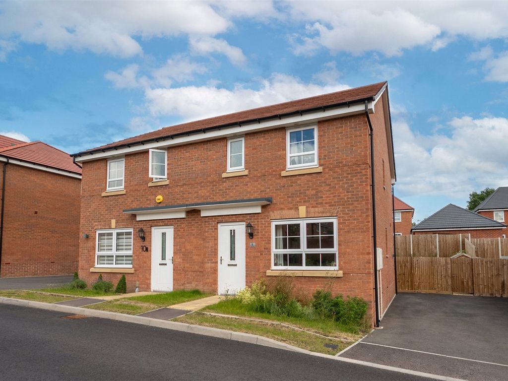 3 bed semidetached house for sale in Griffins Wood Close, Lightmoor