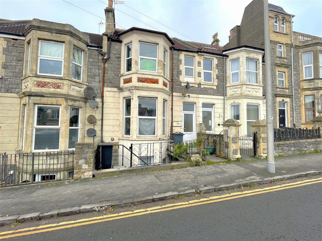 2 bed flat for sale in Clevedon Road, WestonSuperMare BS23, £130,000