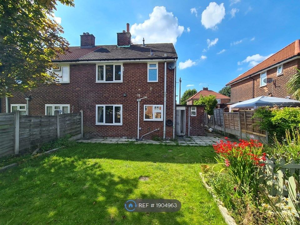 3 bed semidetached house to rent in Tarn Grove, Worsley, Manchester M28, £1,150 pcm Zoopla