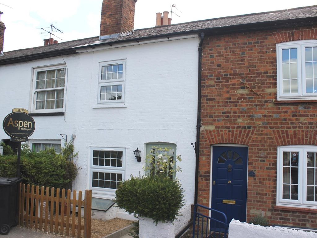 3 bed terraced house to rent in St Judes Road, Englefield Green, Egham
