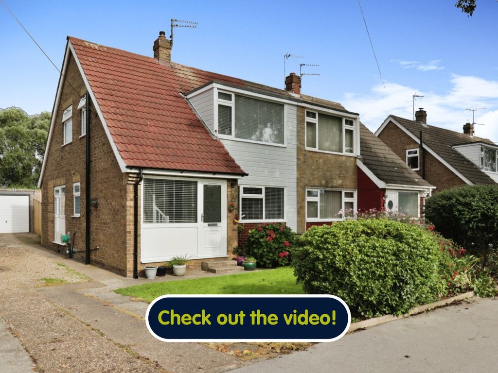 2 bed semidetached house for sale in Compass Road, Hull HU6, £160,000
