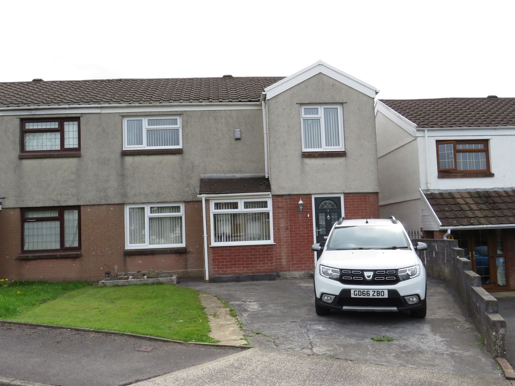 4 bed semidetached house for sale in Tir Newydd, Llanelli SA14, £