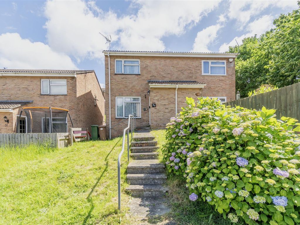 2 bed property to rent in Dynevor Close, Hartley, Plymouth PL3, £950