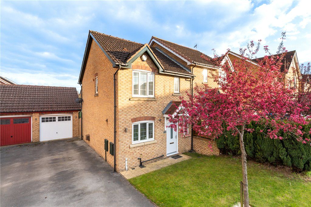 3 bed semidetached house for sale in Millers Croft, Batley, West