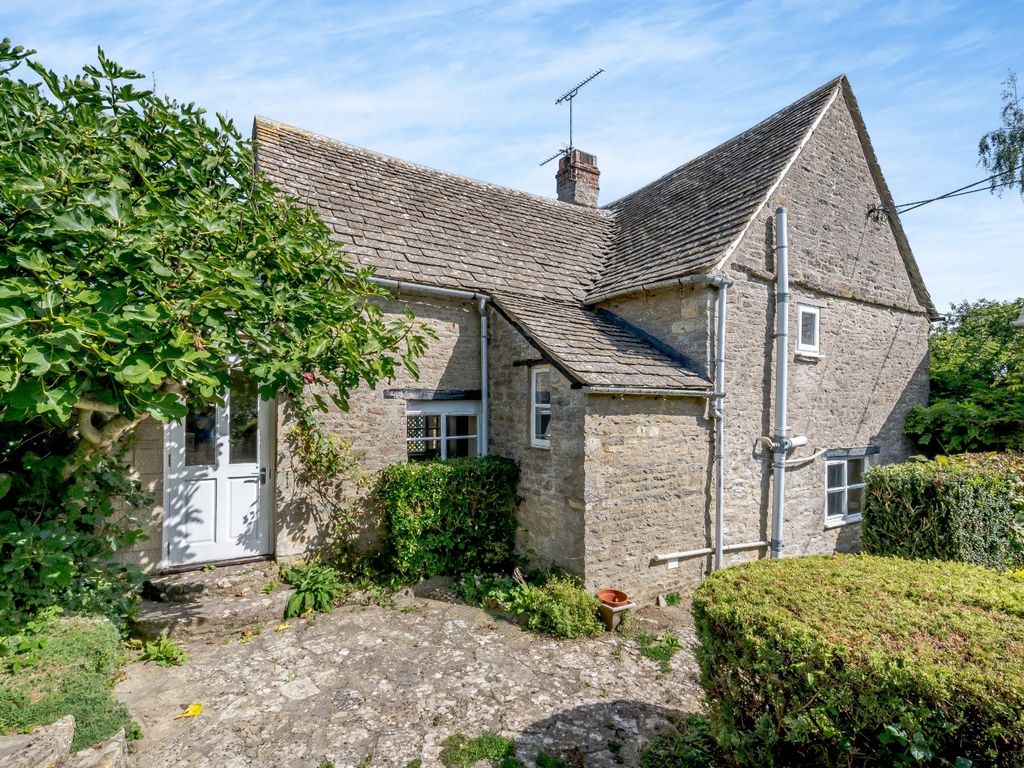 3 bed detached house for sale in Church Street, Meysey Hampton