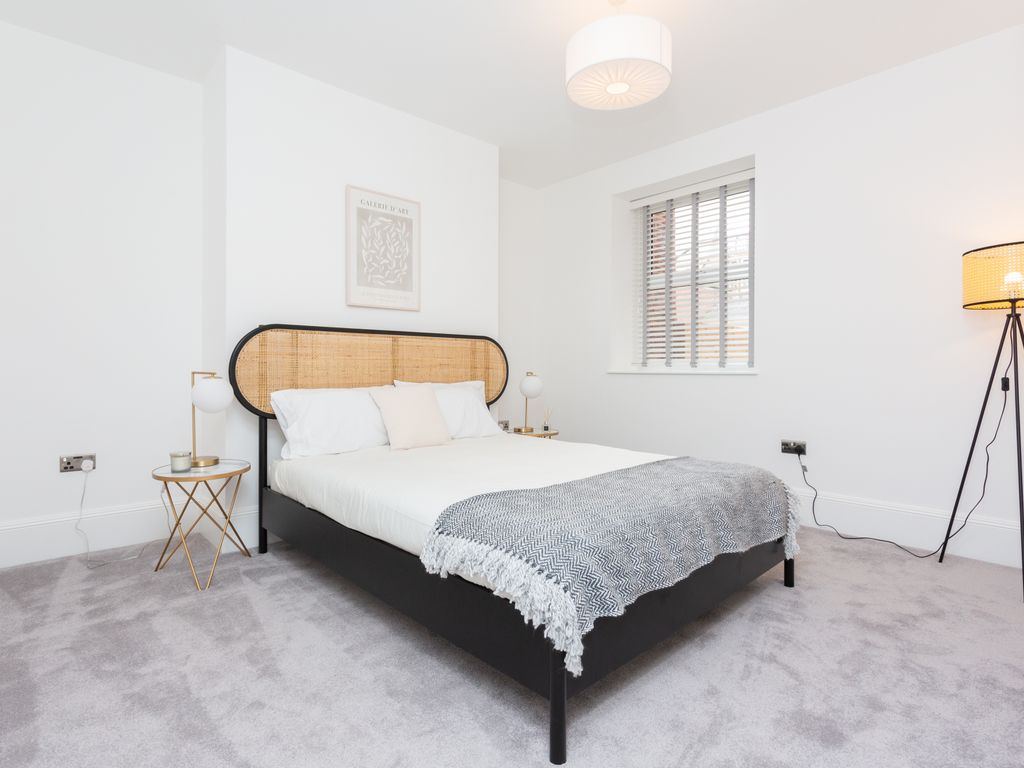 2 bed flat for sale in Park Place, Chapel Street, Preston, Lancashire PR1, £215,000 Zoopla