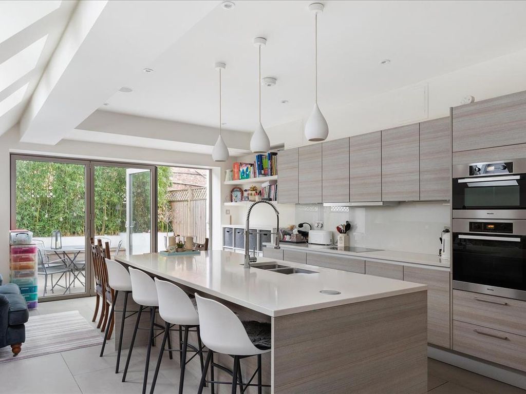 4 bed property for sale in Mablethorpe Road, Fulham, London SW6, £1,500,000 Zoopla