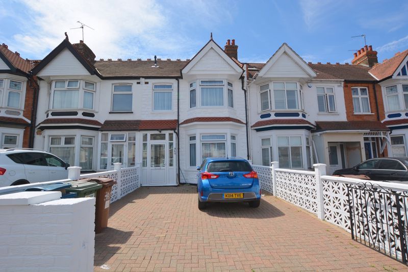 4 bed terraced house to rent in Pinner Road, North Harrow, Harrow HA1