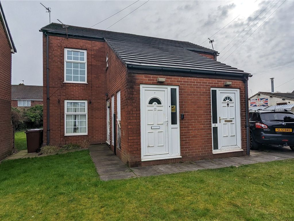 1 bed flat for sale in Belgrave Street, Denton, Manchester, Greater