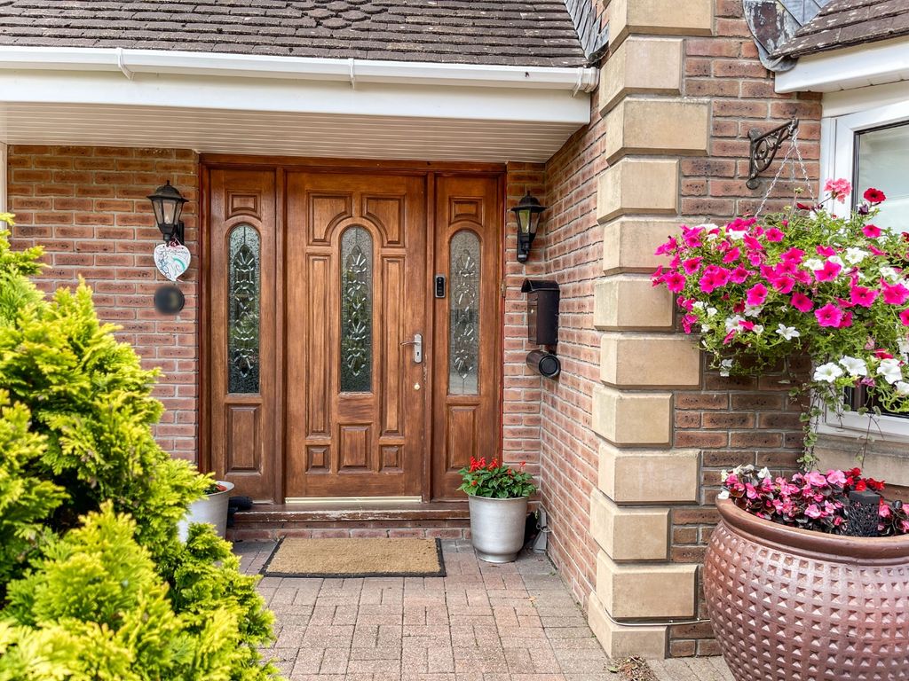 5 bed detached house for sale in Clos Bryngwyn, Garden Village