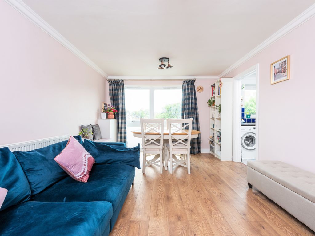 Talbot Road Seven Sisters N15  