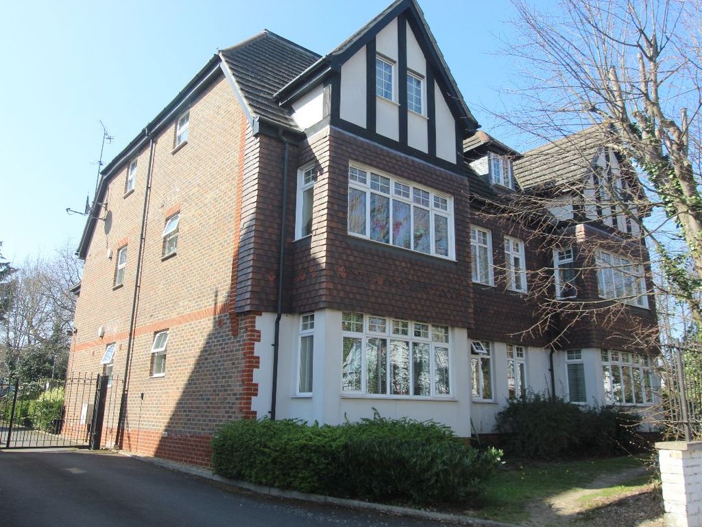 Rosebury Court, St. Helen's Road, Norbury SW16