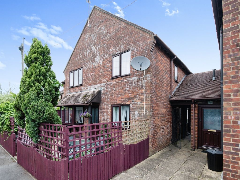 2 bed terraced house for sale in Green Lane, Fordingbridge SP6, £250,000 Zoopla