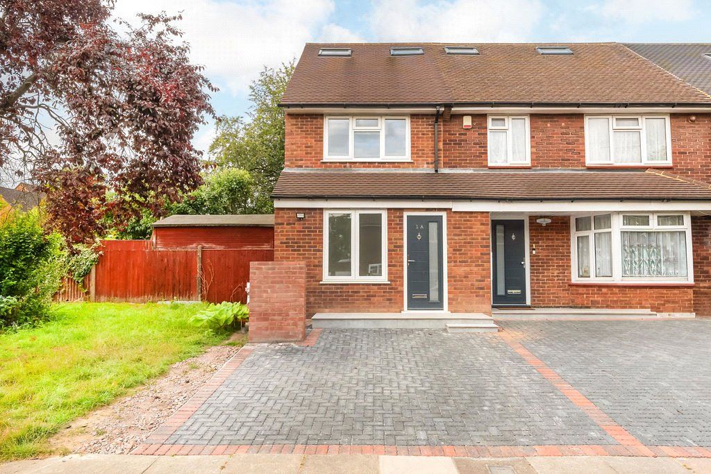 2 bed end terrace house for sale in Kelshall, Watford, Hertfordshire