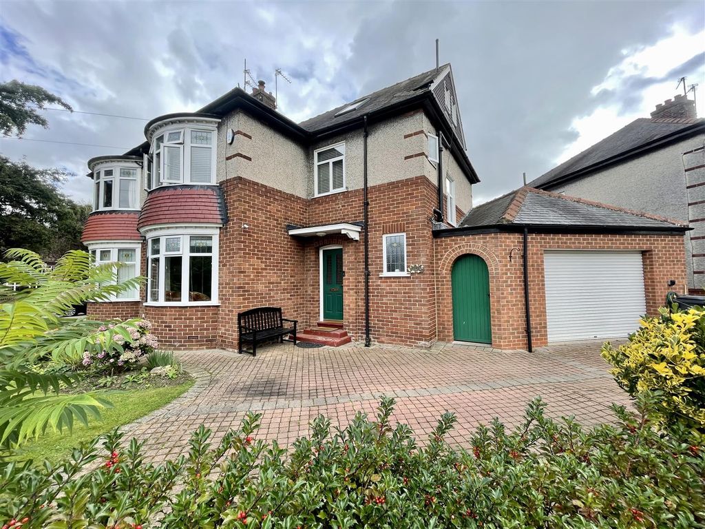 4 bed semidetached house for sale in Neville Road, Darlington DL3, £