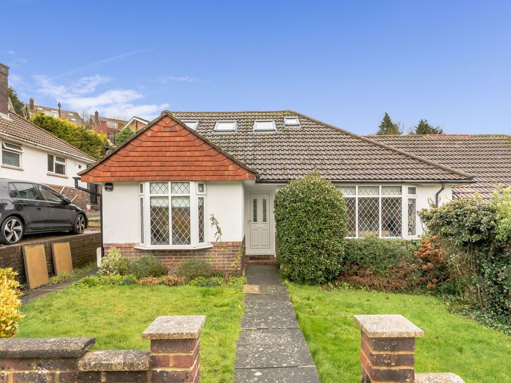 4 bed semidetached house for sale in Mill Rise, Brighton BN1 Zoopla